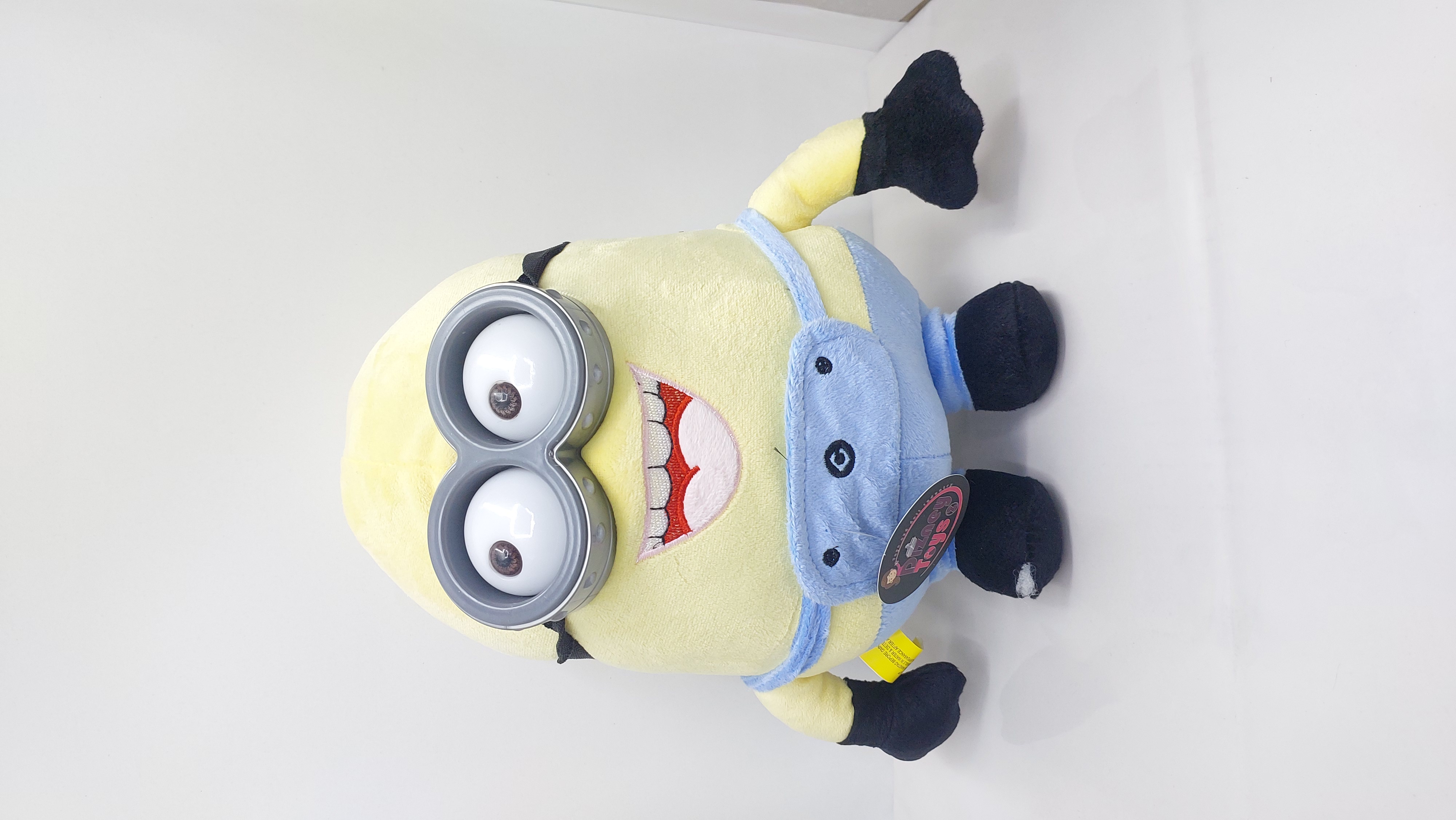 عروسک مینیون