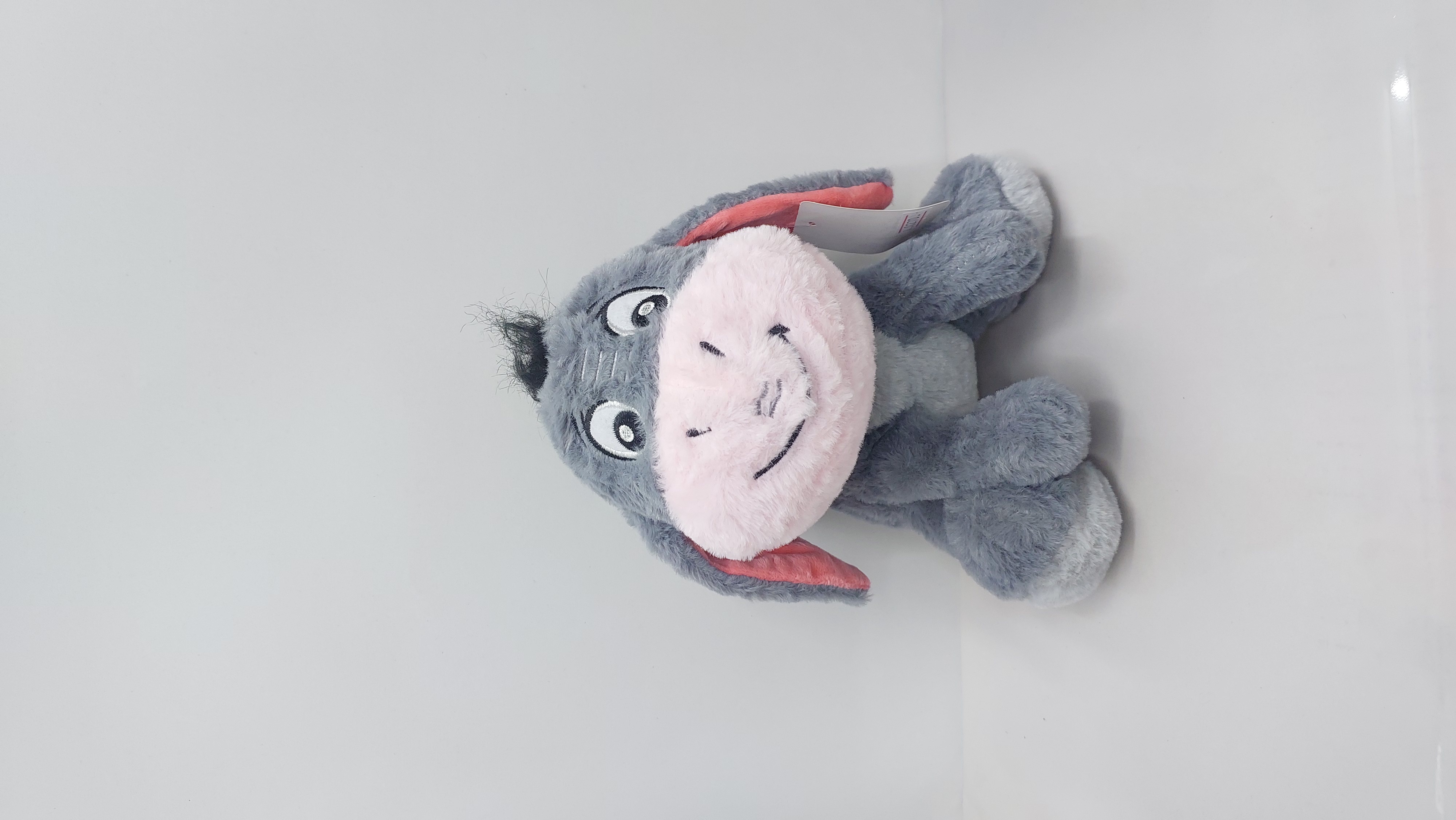 عروسک الاغ مهربان