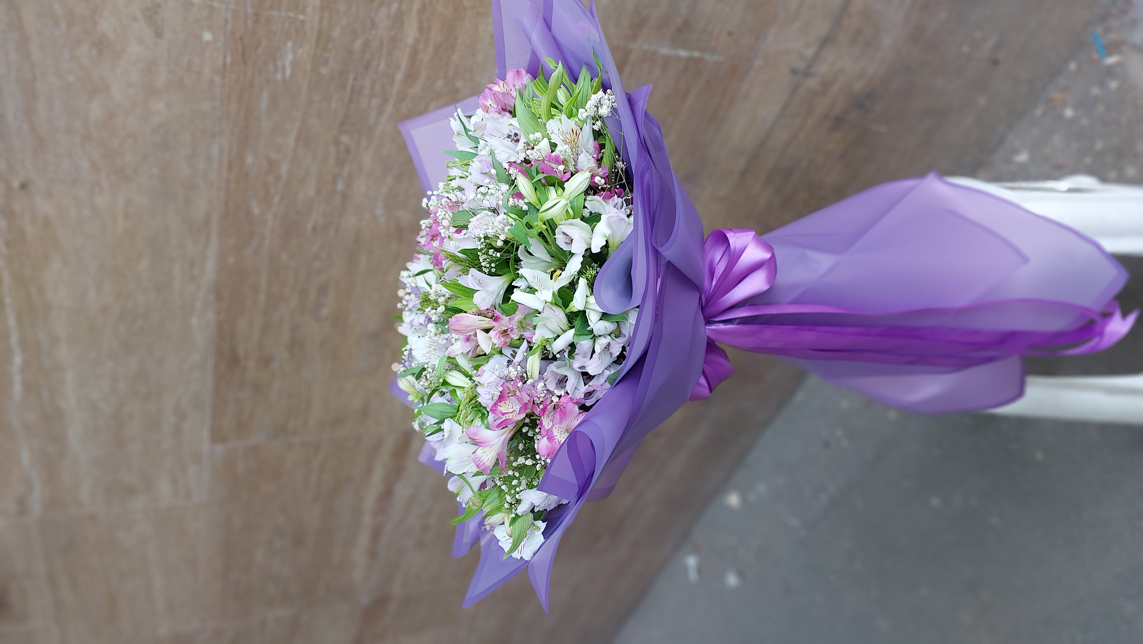 دسته گل السترومریا