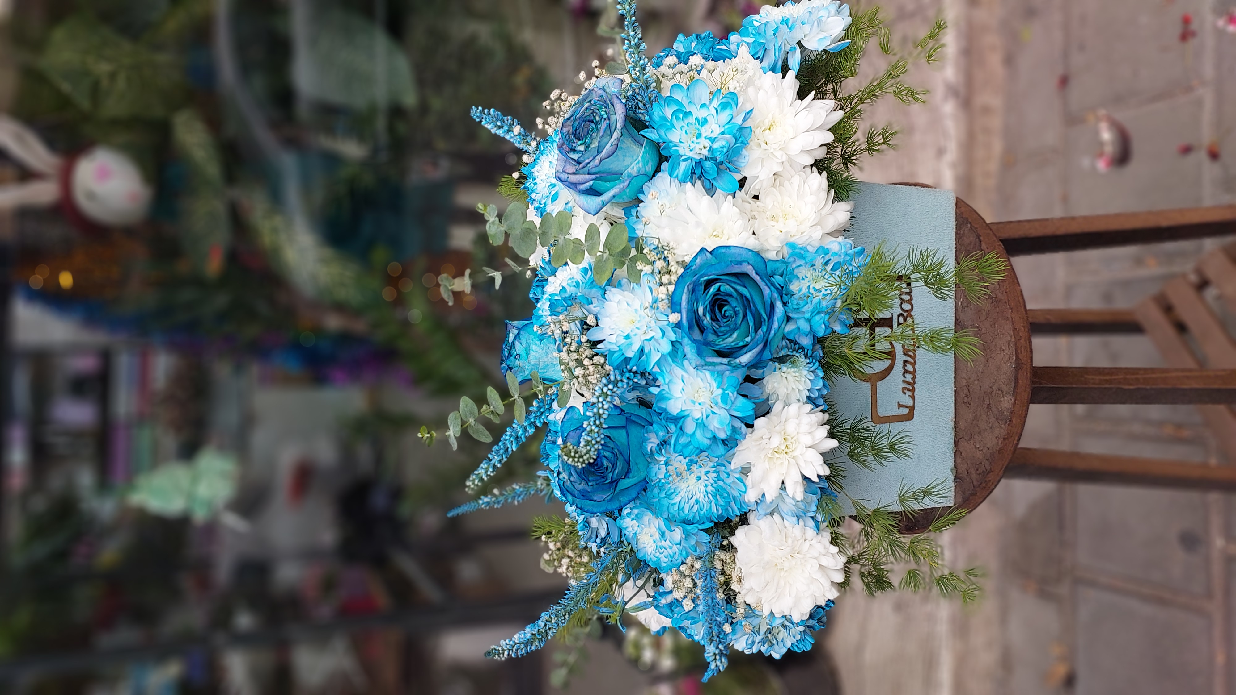 باکس گل ابی